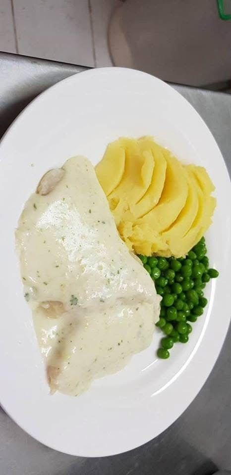 Prime Fish in Parsley Sauce (350 Grams)